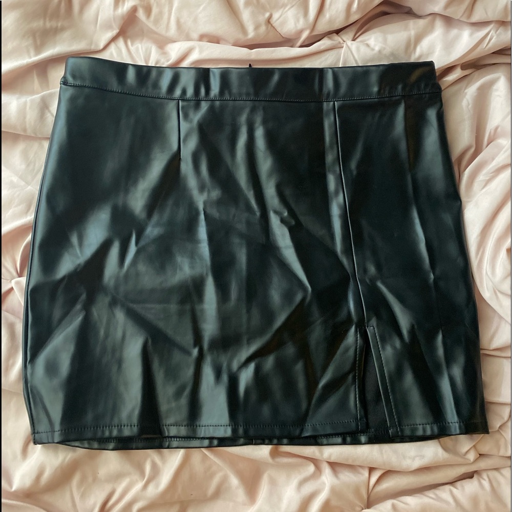 Leather skirt